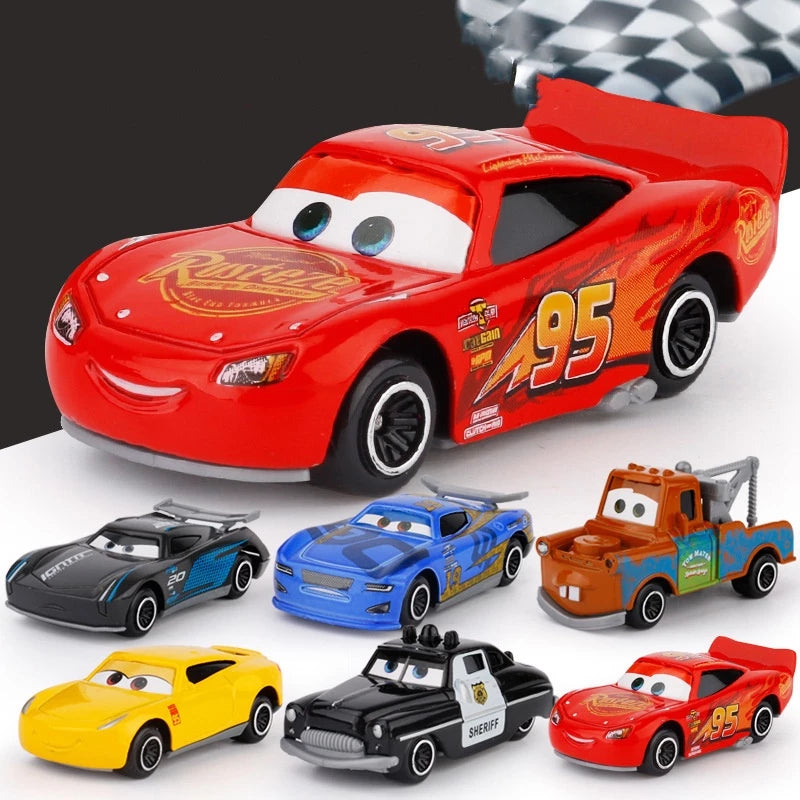 Kit Carros Relâmpago McQueen com Caminhão