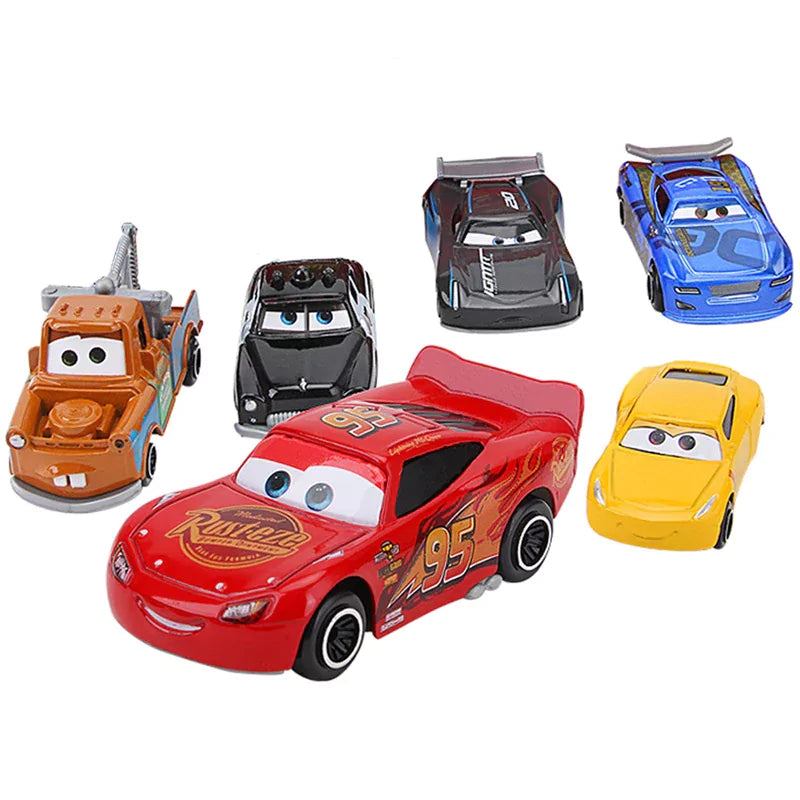 Kit Carros Relâmpago McQueen com Caminhão